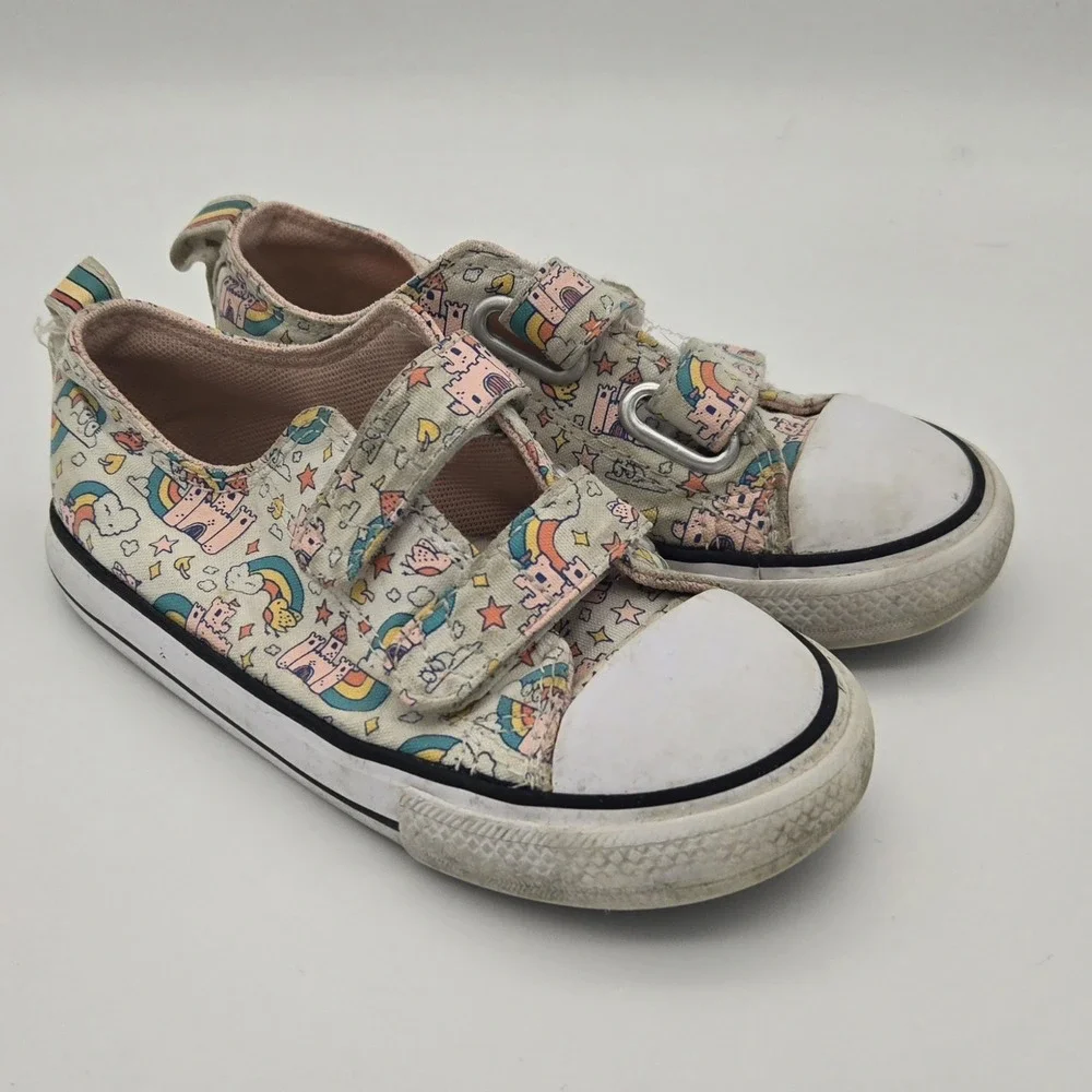 Converse All Star girls shoes size 9 toddler Castles Rainbows